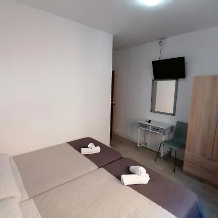 Hernan Cortes Касерес