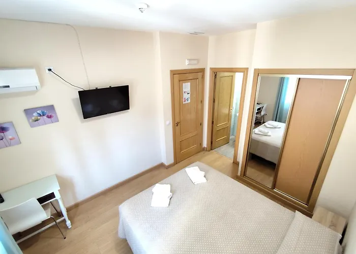 Pensión Hernan Cortes Caces