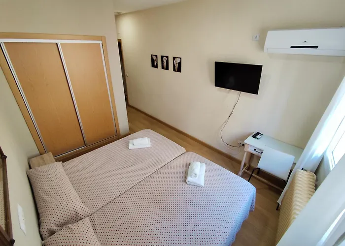 Hernan Cortes * Caces