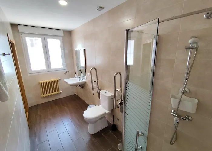 Pensión Hernan Cortes Caces